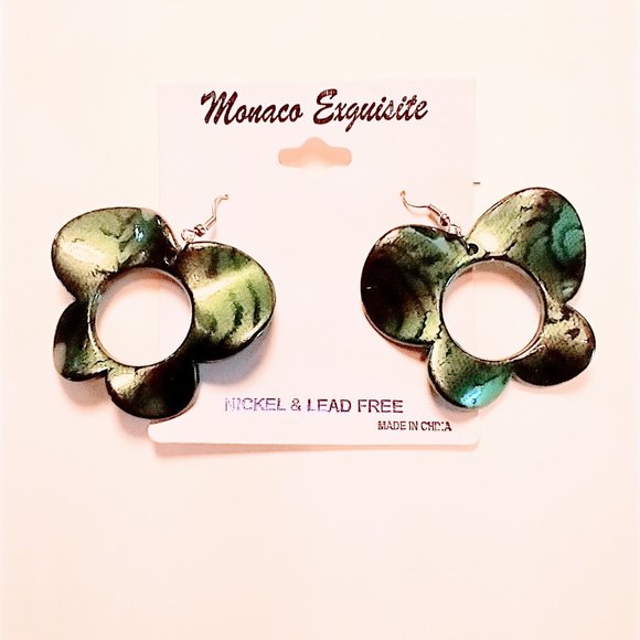 Monaco Exquisite Acrylic Green and Black Butterfly Snake Dangle Print Earrings - Picture 2 of 2